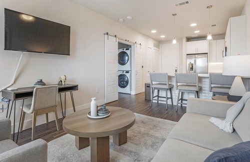 Wetmore Apartment | Landing | Spectacular 1BD, Yoga Studio, Pool