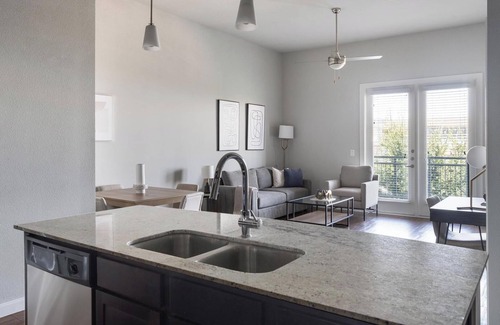 Buda Apartment | Landing | Stunning 1BD, Clubhouse, Gym