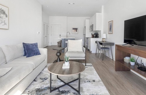 Donelson Apartment | Landing | Stunning 1BD, Gym, Clubhouse