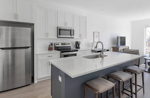 Donelson Apartment | Landing | Stunning 1BD, Gym, Clubhouse