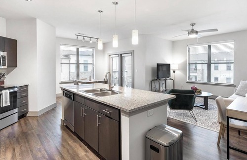 Haltom City Apartment | Landing | Stunning 2BD, Gym, Yoga Studio