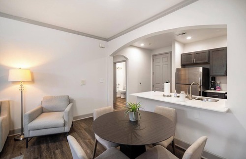 Corryville Apartment | Landing | Stunning 2BD, Clubhouse, Pool