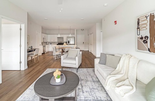 Willow Springs Apartment | Landing | Stunning 2BD, Clubhouse, Gym