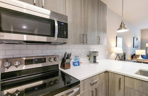 Santa Rosa Beach Apartment | Landing | Stylish 1BD, Gym, Clubhouse