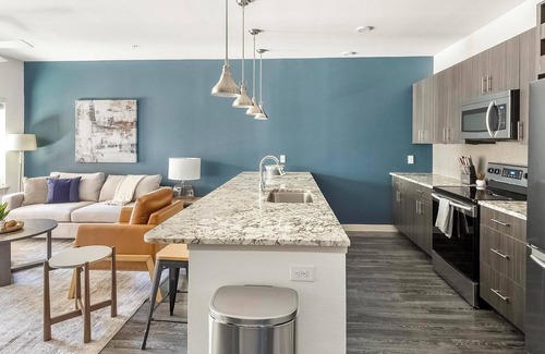 McKinney Apartment | Landing | Stylish 1BD, Pool, Gym
