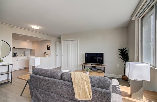 St. Petersburg Apartment | Landing | Stylish 2BD, Courtyard, Gym