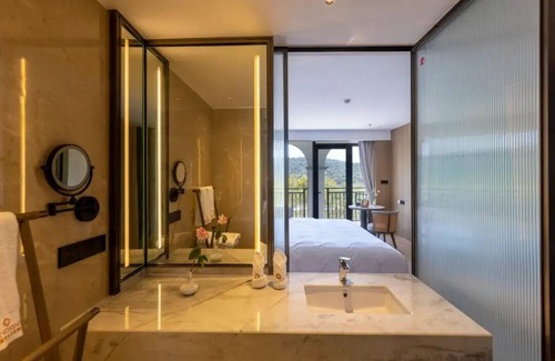 Changjiang County Hotel | Landison Resort Jingdezhen