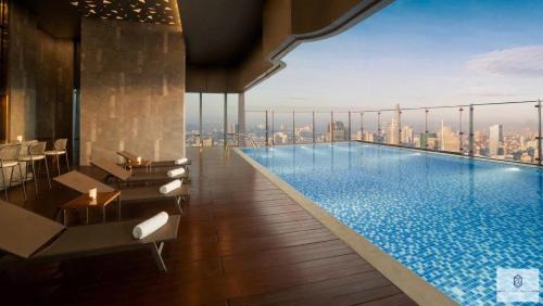 Hang Xanh Apartment | Landmark 81 Luxury Apartment Skyline