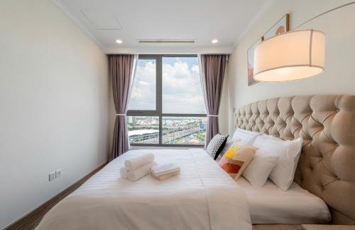 District 10 Apartment | Landmark Vinhomes Emerald City