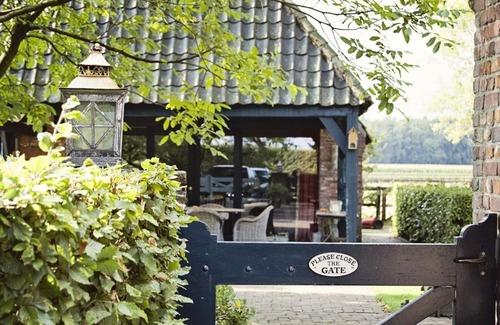 Hoogeloon Bed & Breakfast | Landrop Bed & Breakfast