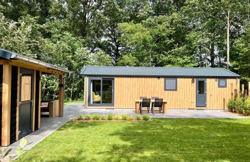 Oosterwolde Ski Chalet | Landzicht Natuur Rust en Ruimte