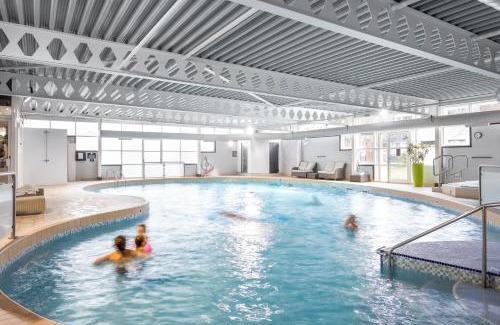 Hayling Island Hotel | Langstone Quays Resort, Portsmouth