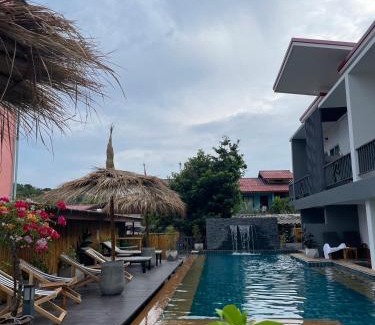 Saladan Hotel | Lanta Corsica Hotel