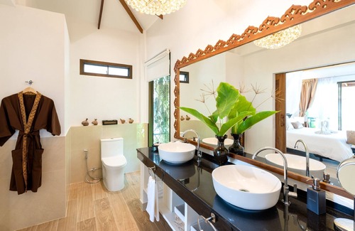 Ko Lanta Hotel | Lanta Palace Beach Resort and Spa