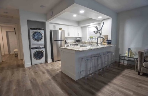 Lantana Apartment | Lantana modern Villa