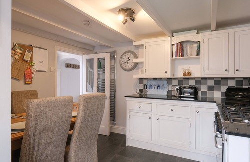 Charlestown Cottage | LANTERN COTTAGE, pet friendly, country holiday cottage in Charlestown
