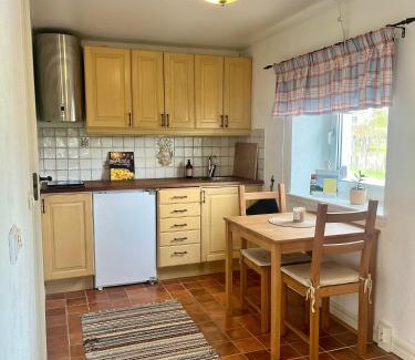 Lilla Beddinge Apartment | Lantlig lägenhet nära stranden