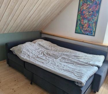 Motala Apartment | Lantligt boende i magasin