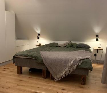 Oxie Apartment | Lantligt och lugnt boende nära natur och stad