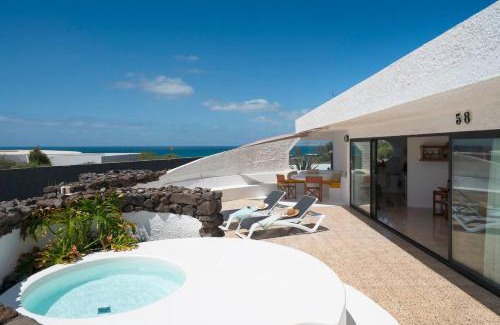 Urbanizacion Famara Apartment | Lanzarote Famara Beach Bungalow