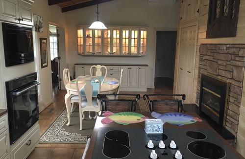 Side Lake House | Lap of Luxury on Little Sturgeon