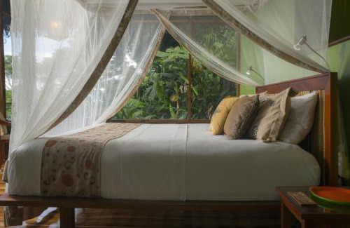 Cabo Matapalo Hotel | Lapa Rios Lodge
