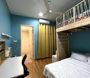 Labu House | Lapan Ompek Homestay 3 Bedrooms