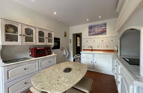 Burosse-Mendousse House | LAPOUYADE - BUROSSE-MENDOUSSE