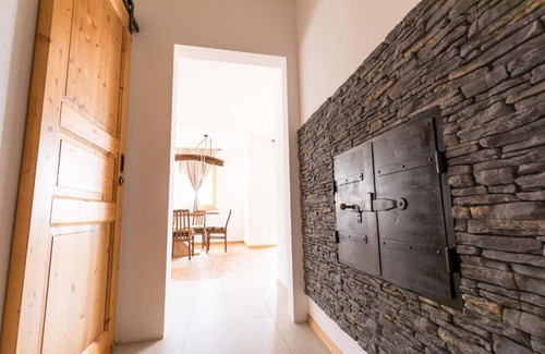 Cerklje na Gorenjskem Apartment | LARCH HOUSE