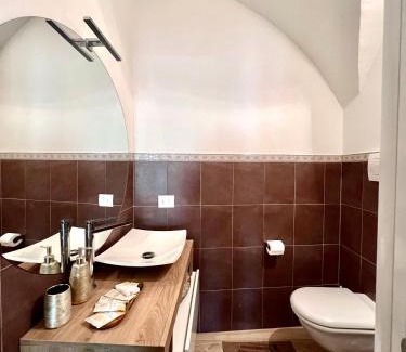 Castro House | L’Arco sul Lago Gold Apartment