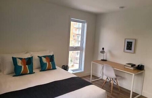 Cite-Universitaire Apartment | Large 2-Bedroom Apartment