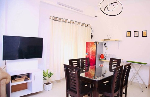 Mohammadpur House | Large 4 Bedroom Flat with Balcony & 3 Full Bathroom