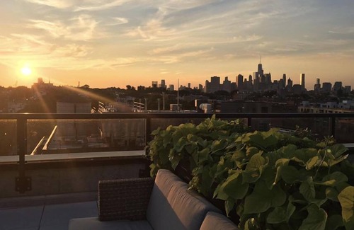 Gowanus Apartment | Large Alcove Sundrenched Studio in Luxury Doorman Building Prime Location