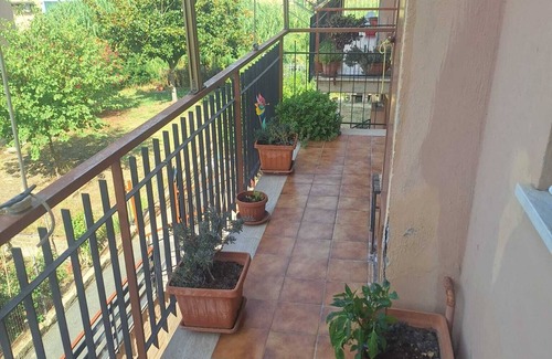 Suburbio IX Aurelio Apartment | Large and bright apartment in residential area, 6 bus stops from metro A