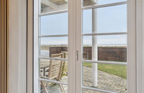 Krik House | Large and inviting vacation home in a direct location on Krik Bay.