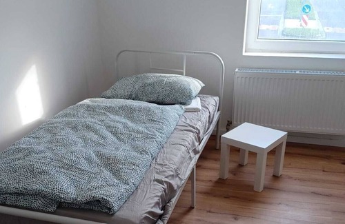 Altenburg Apartment | Large and spacious rooms, washing machine, WiFi&TV