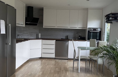 Nyhamnslage House | Large and stylish family home 200m from beach