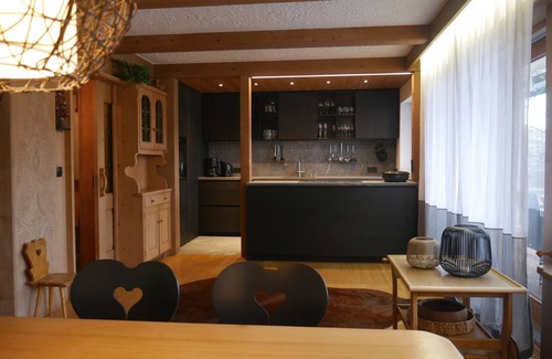 Niedersonthofen House | Large and well-kept vacation home on Lake Niedersonthofen with a sauna and patio
