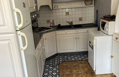 Besancon Apartment | Large apartment City center free park