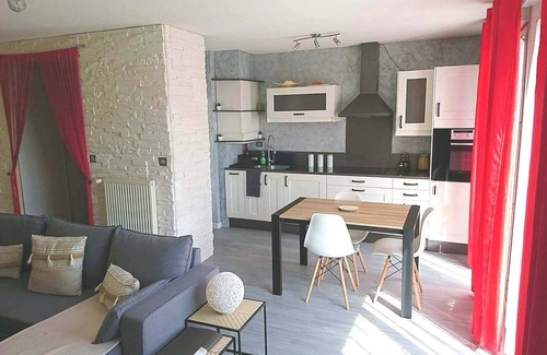 Saint-Priest Apartment | Large apartment T2, quiet, near Lyon, balcony parking and transport