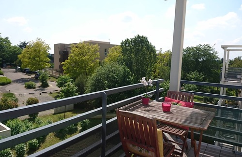 Saint-Priest Apartment | Large apartment T2, quiet, near Lyon, balcony parking and transport