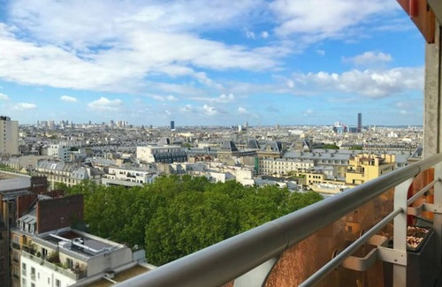 Porte-Saint-Martin House | Large apartment with panoramic view and balcony.