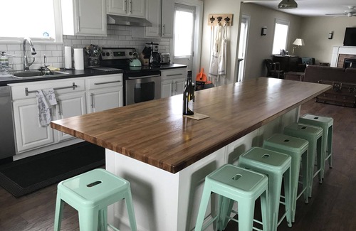 Prince Edward Other | Large beautiful Farmhouse in the heart of PEC - 20 minutes to Sandbanks