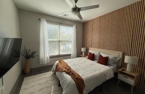 Lindbergh Apartment | Large Buckhead modern suite