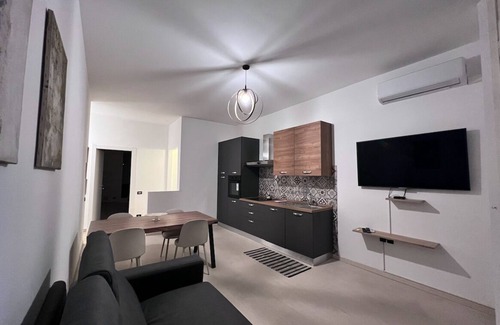 Gallarate Apartment | Large Business apartment between Milano and Malpensa Airport.