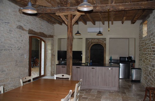 Themines House | Large capacity house with indoor pool and large outdoor spaces