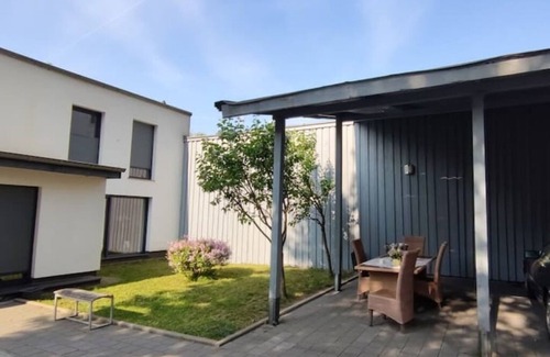 Buer Apartment | Large comfort bungalow incl. car charger