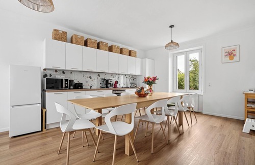 Ploermel House | Large cosy house for families, friends - 7 bedrooms near Brocéliande