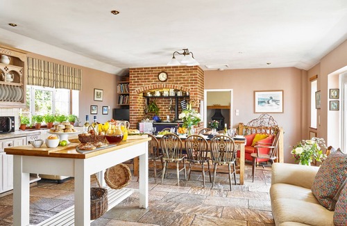 Cheriton Fitzpaine House | Large Country House, Devon England. Pool. Hot Tub. Games room. Parking. Firepit