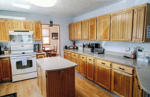 Estes Park House | Large, Cozy Home-Great Patio-Stunning Views-5min to RMNP+Estes
